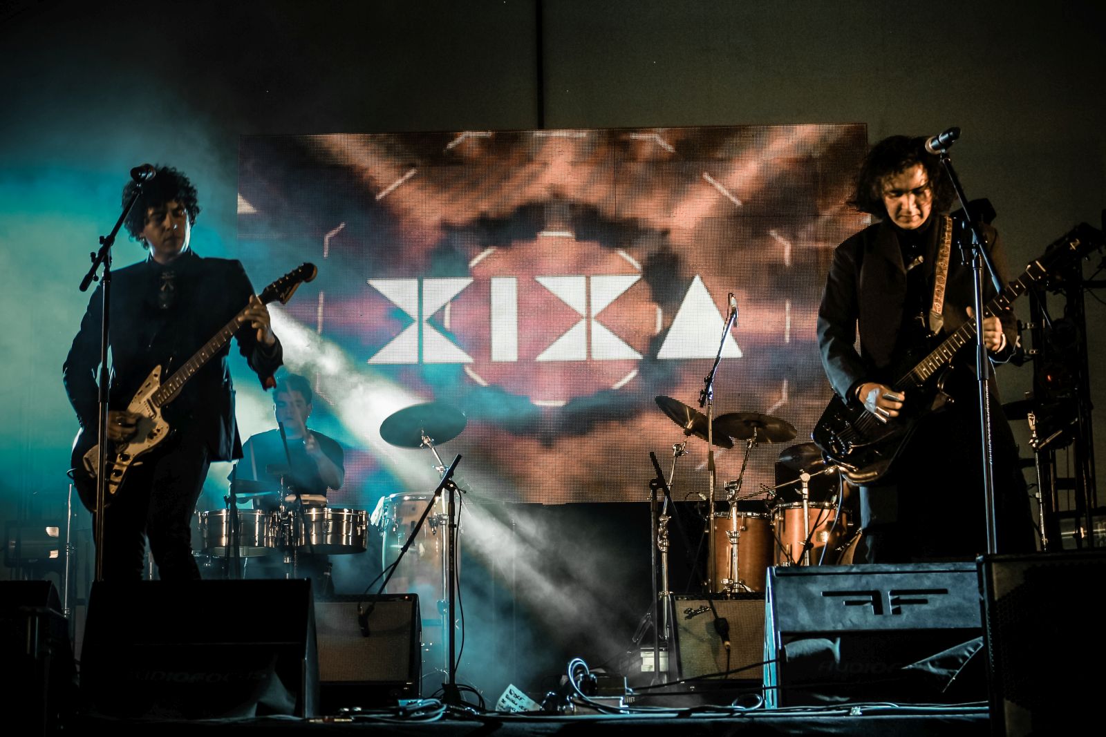 Xixa live auf dem Vive Latino Festival